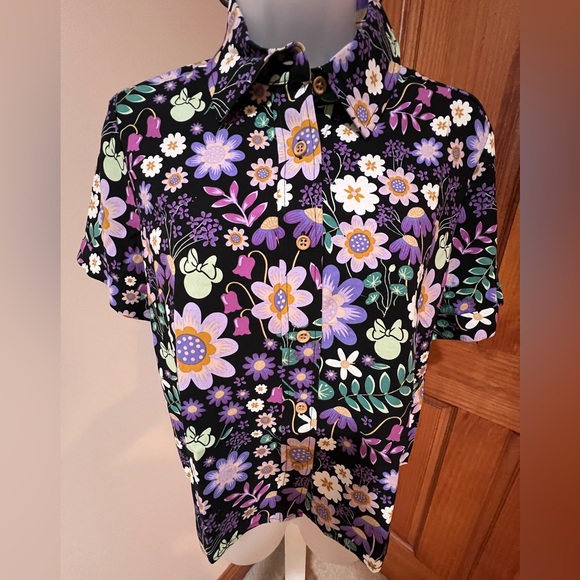 NEW Minnie Mouse Floral Collection by Her Universe SIZE XS - Picture 1 of 11